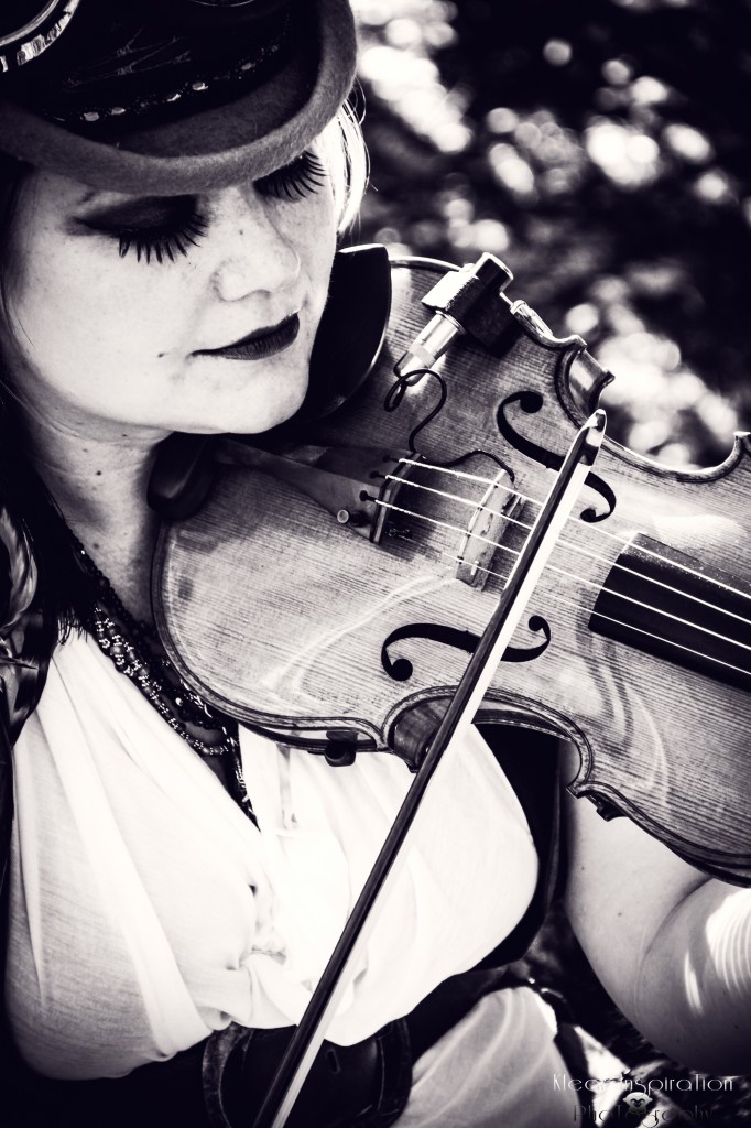 Sarah Cranberry Violin - http://www.sarahcranberryviolin.com/